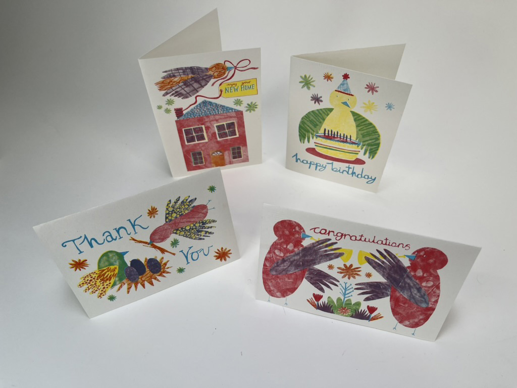 A set of greeting cards depicting birds. 