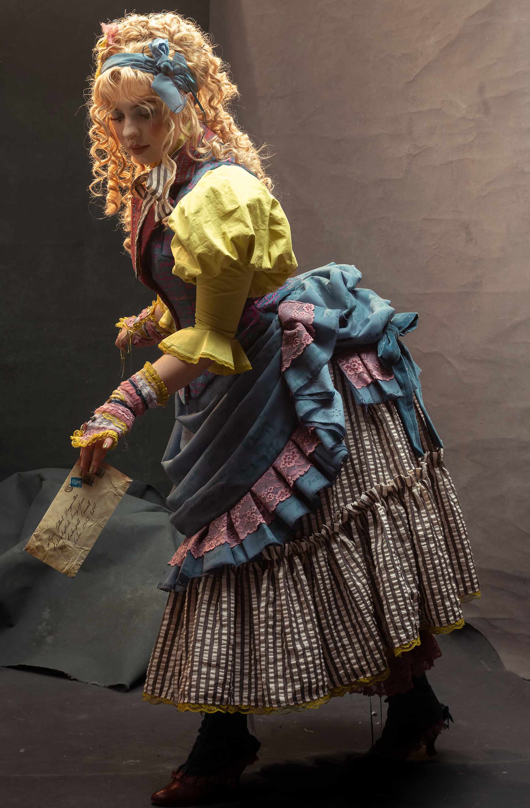 Violet final costume