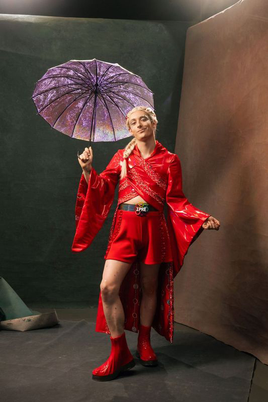 Lup Final costume image