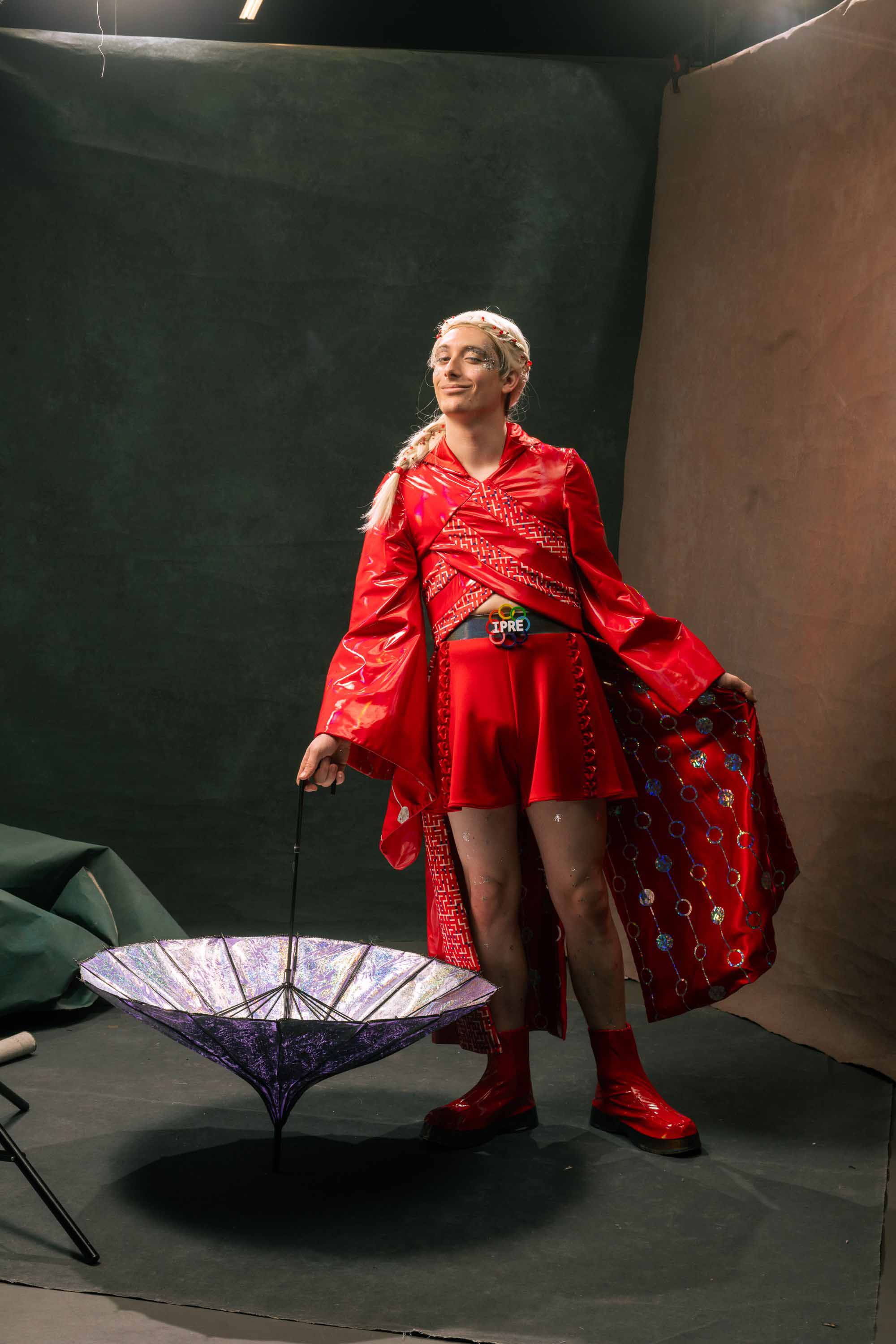 Lup showing foiling decorations