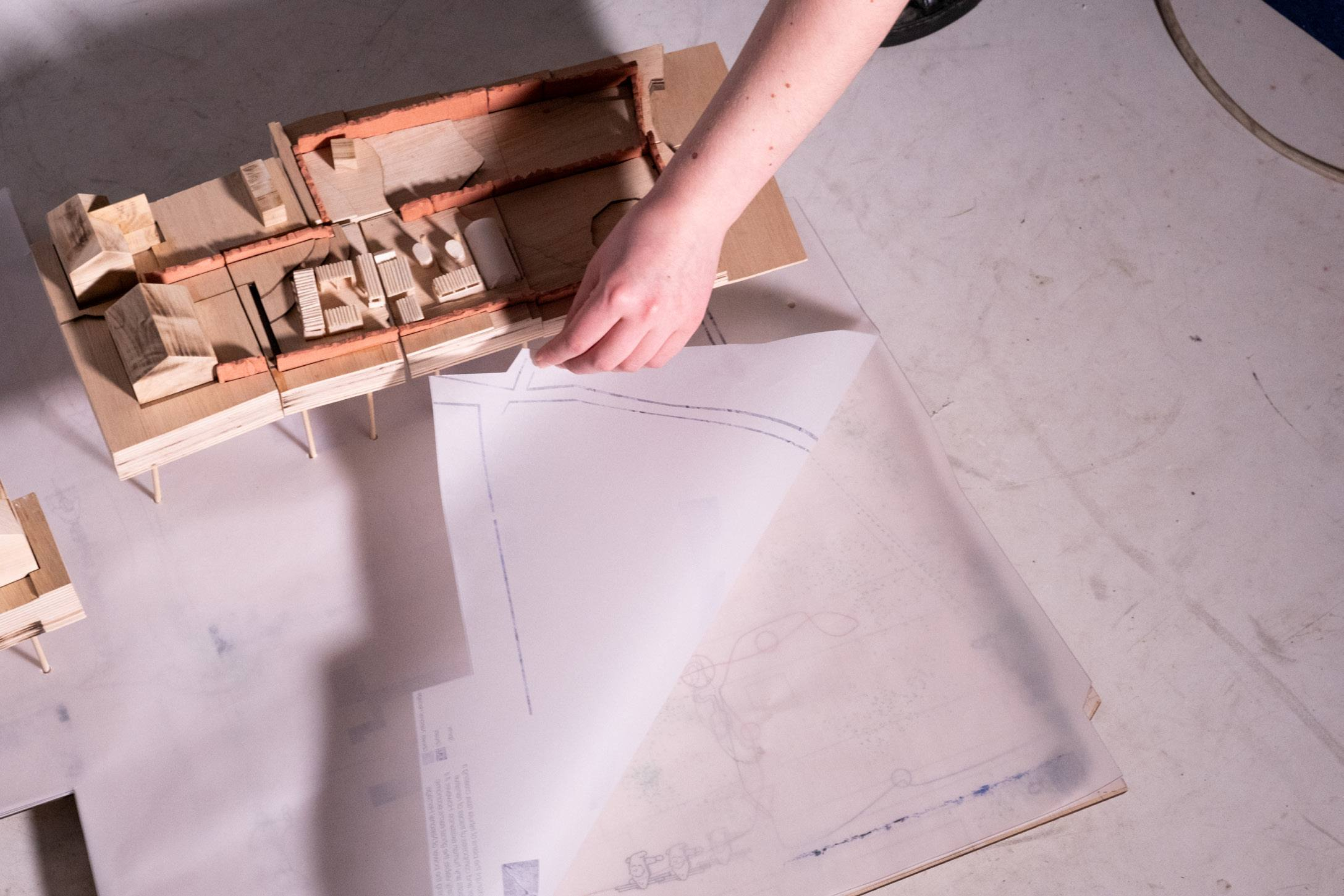 timber model with hand moving parts