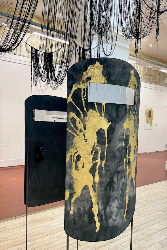 Take To The Streets : installation 